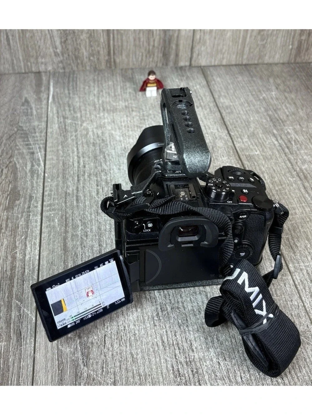 Panasonic Lumix GH6 25.2MP Mirrorless Camera Bundle SmallRig Cage 5 Batteries